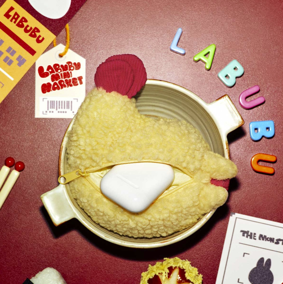 THE MONSTERS Wacky Mart Series-Earphone Case