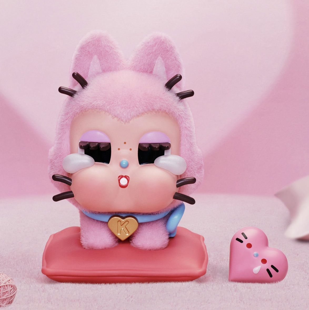 CRYBABY Crying For Love Series Figures
